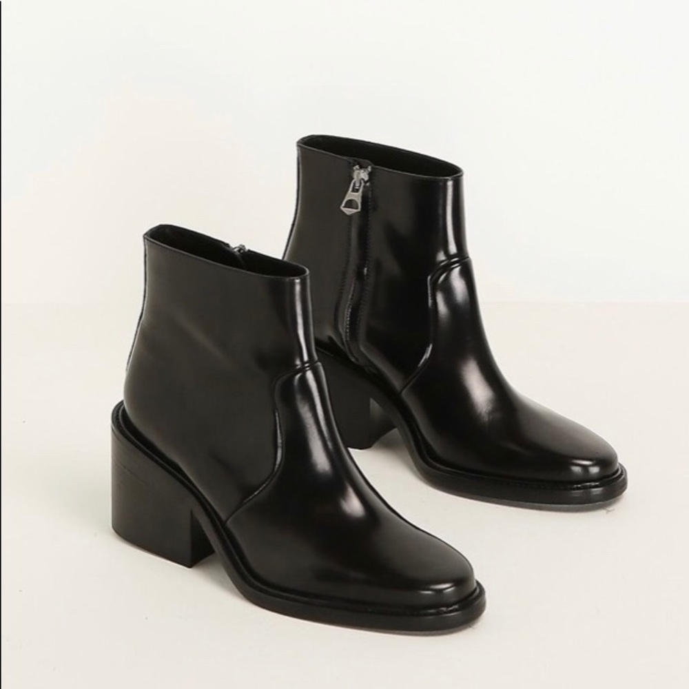 Acne Daxon Ankle Boots